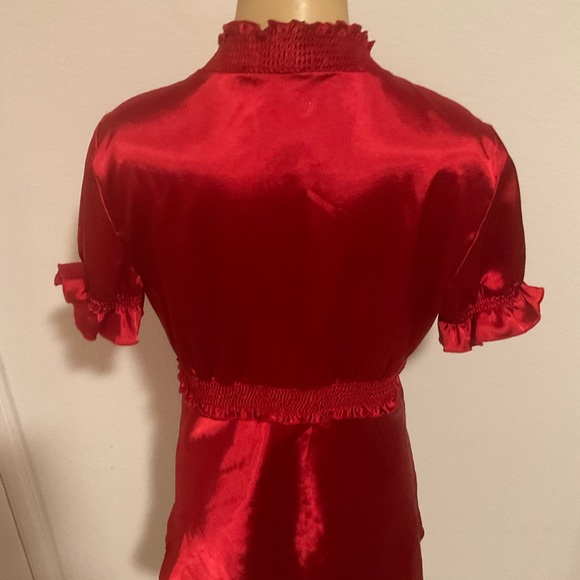 Willi Smith red ruffled blouse size small. - Picture 6 of 11